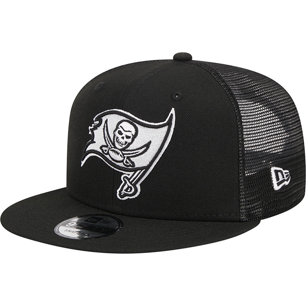 NFL Tampa Bay Buccaneers New Era Black &amp; White Trucker 9FIFTY Snapback