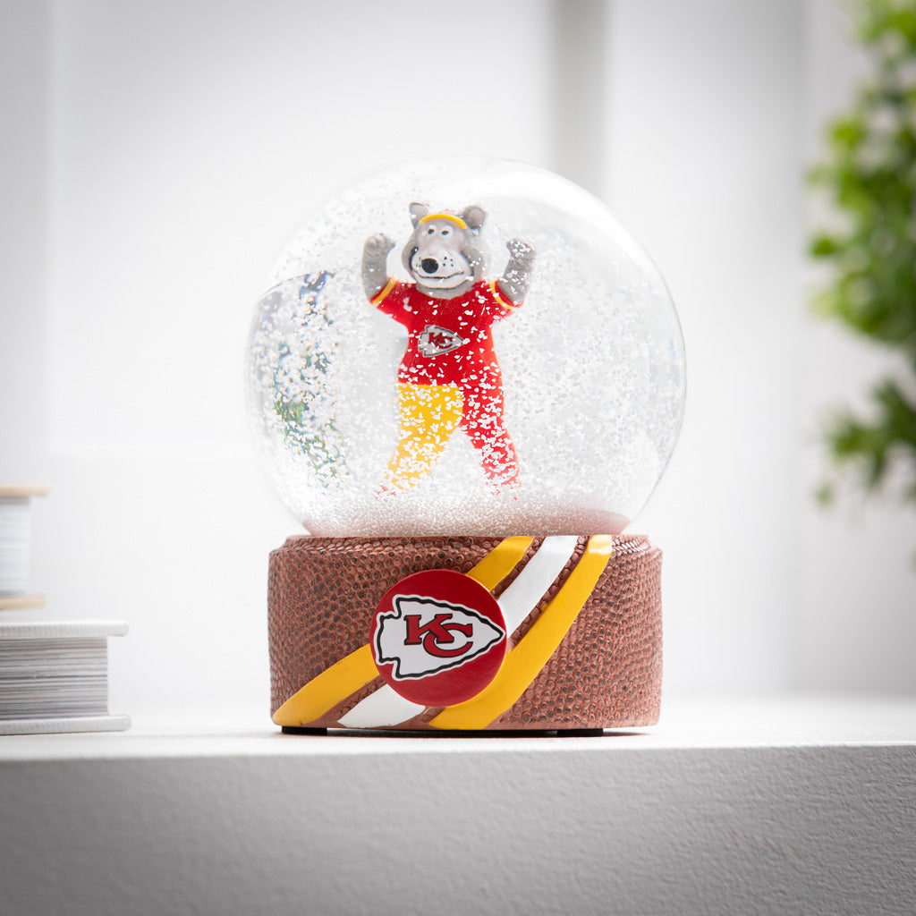 NFL Kansas City Chiefs Evergreen Glass Water Globe