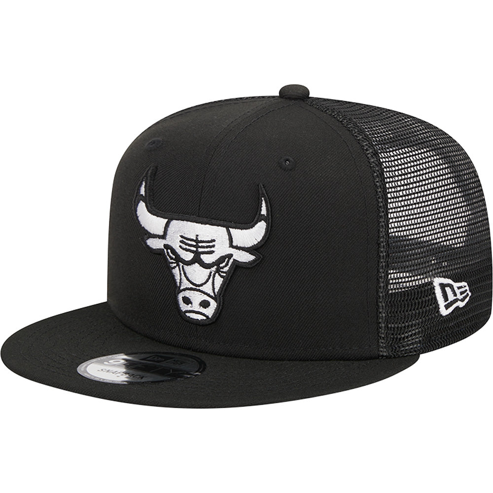 NBA Chicago Bulls New Era Black &amp; White Trucker 9FIFTY Snapback