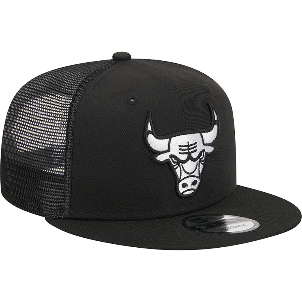 NBA Chicago Bulls New Era Black &amp; White Trucker 9FIFTY Snapback