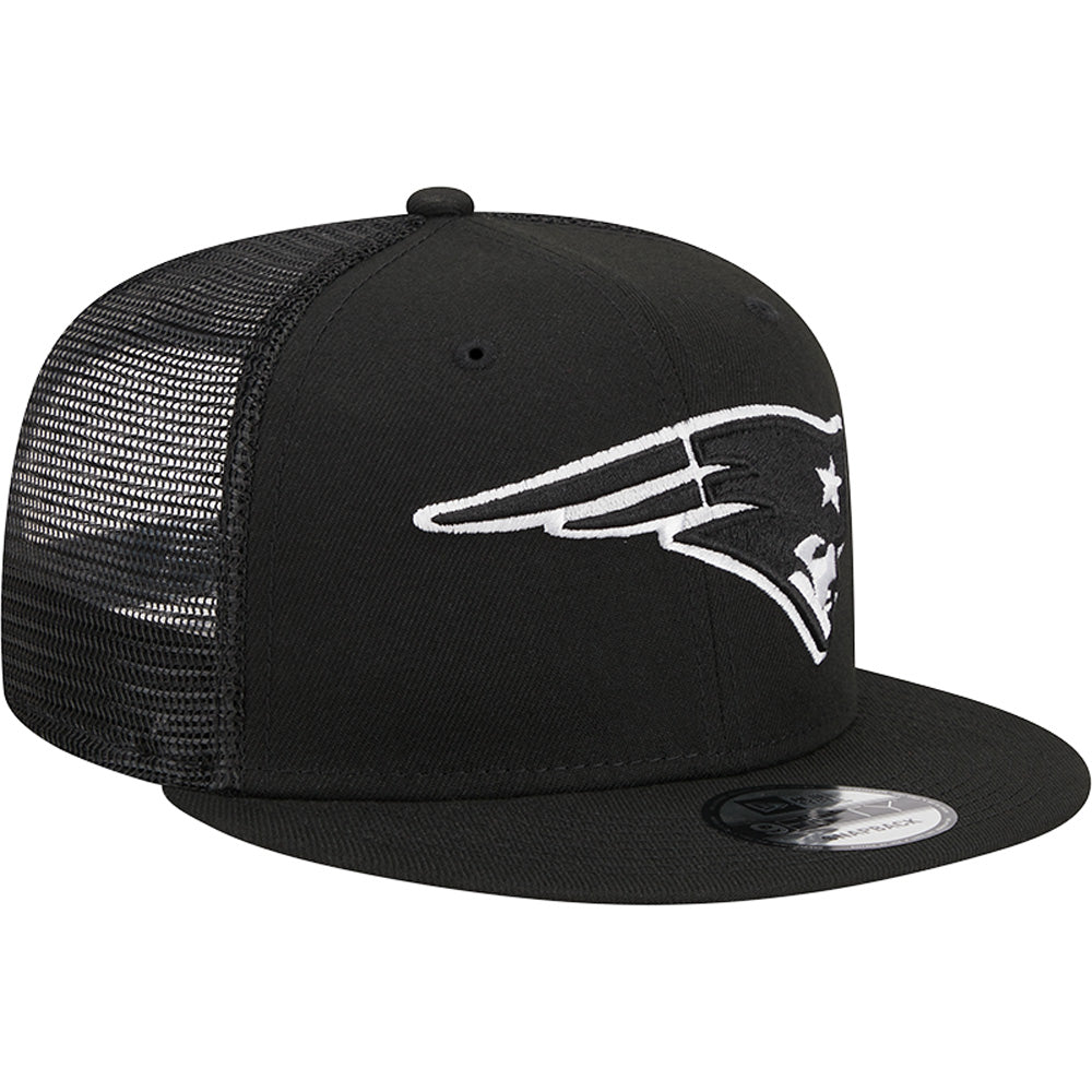 NFL New England Patriots New Era Black &amp; White Trucker 9FIFTY Snapback