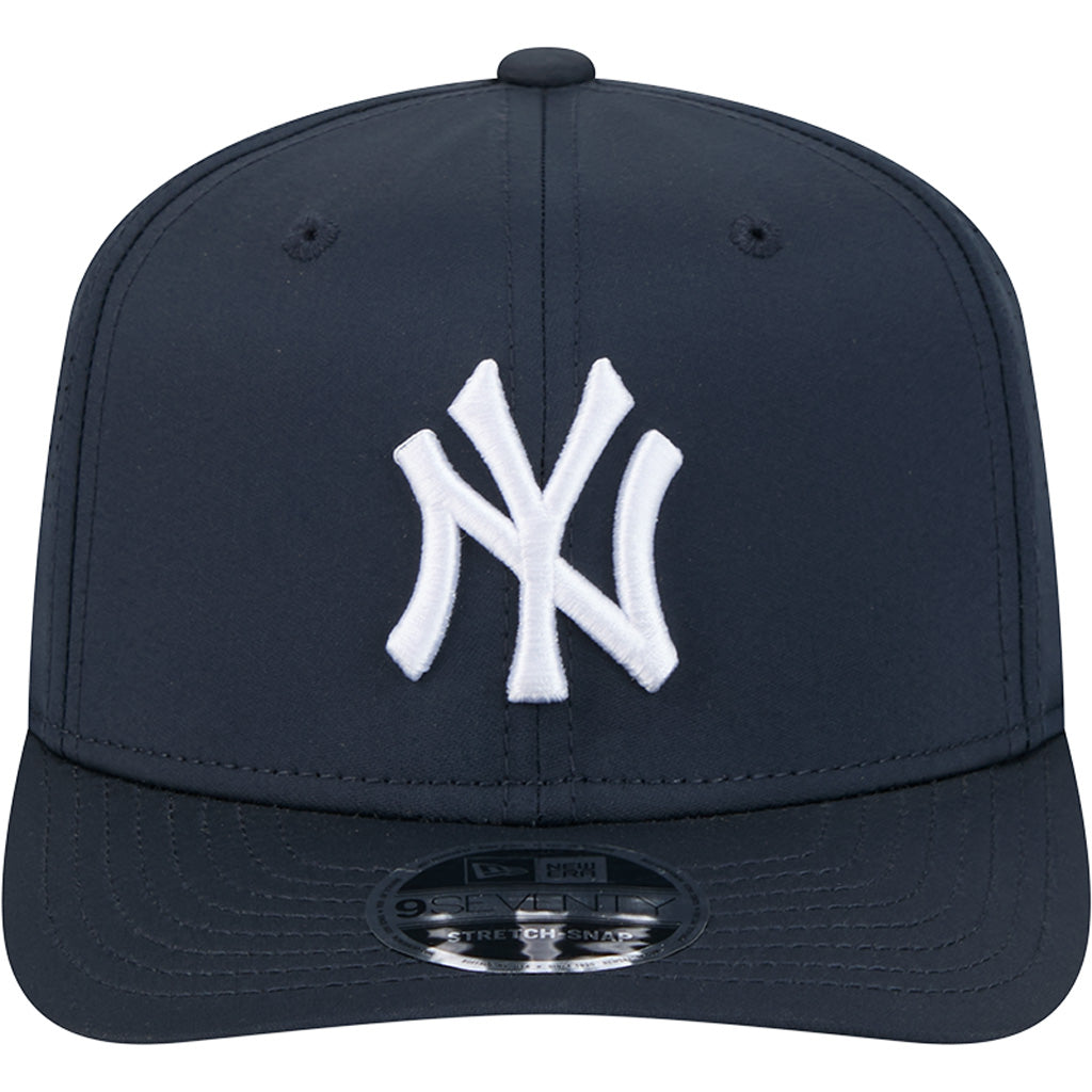 MLB New York Yankees New Era Perform 9SEVENTY Stretch Snapback Hat