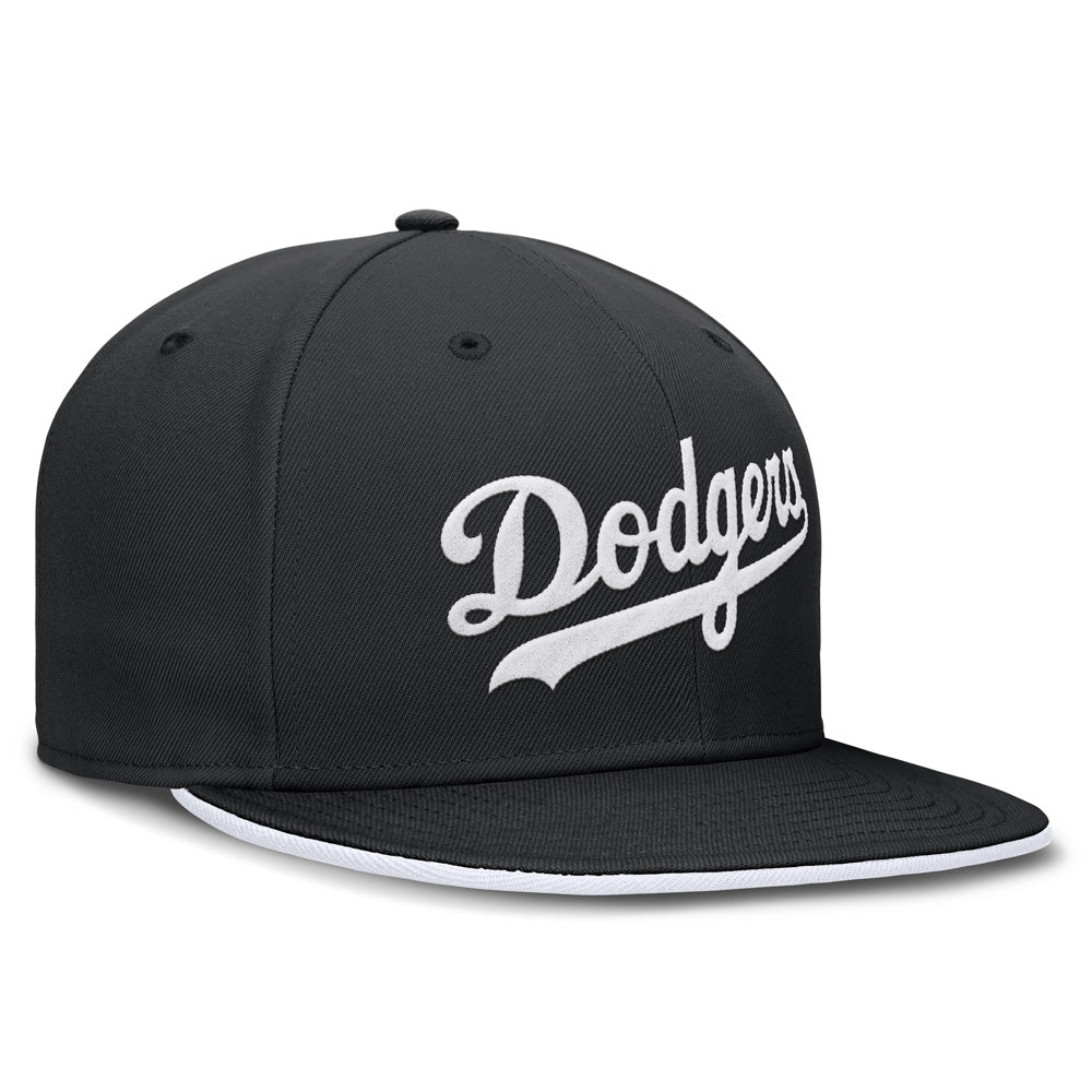 MLB Los Angeles Dodgers Nike Black &amp; White True Structured Fitted Hat